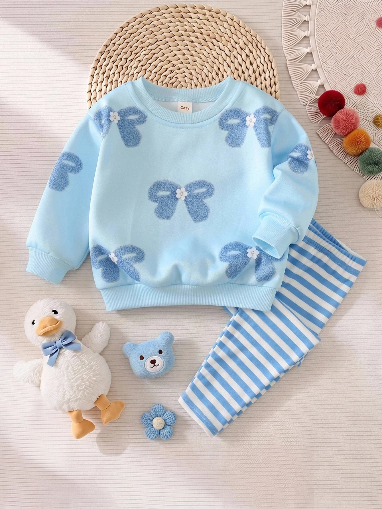 Conjunto Bebê Menina Moletom Laço Azul e Legging Listrada