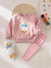 Conjunto Bebê Menina Moletom Ganso 3D e Calça Listrada