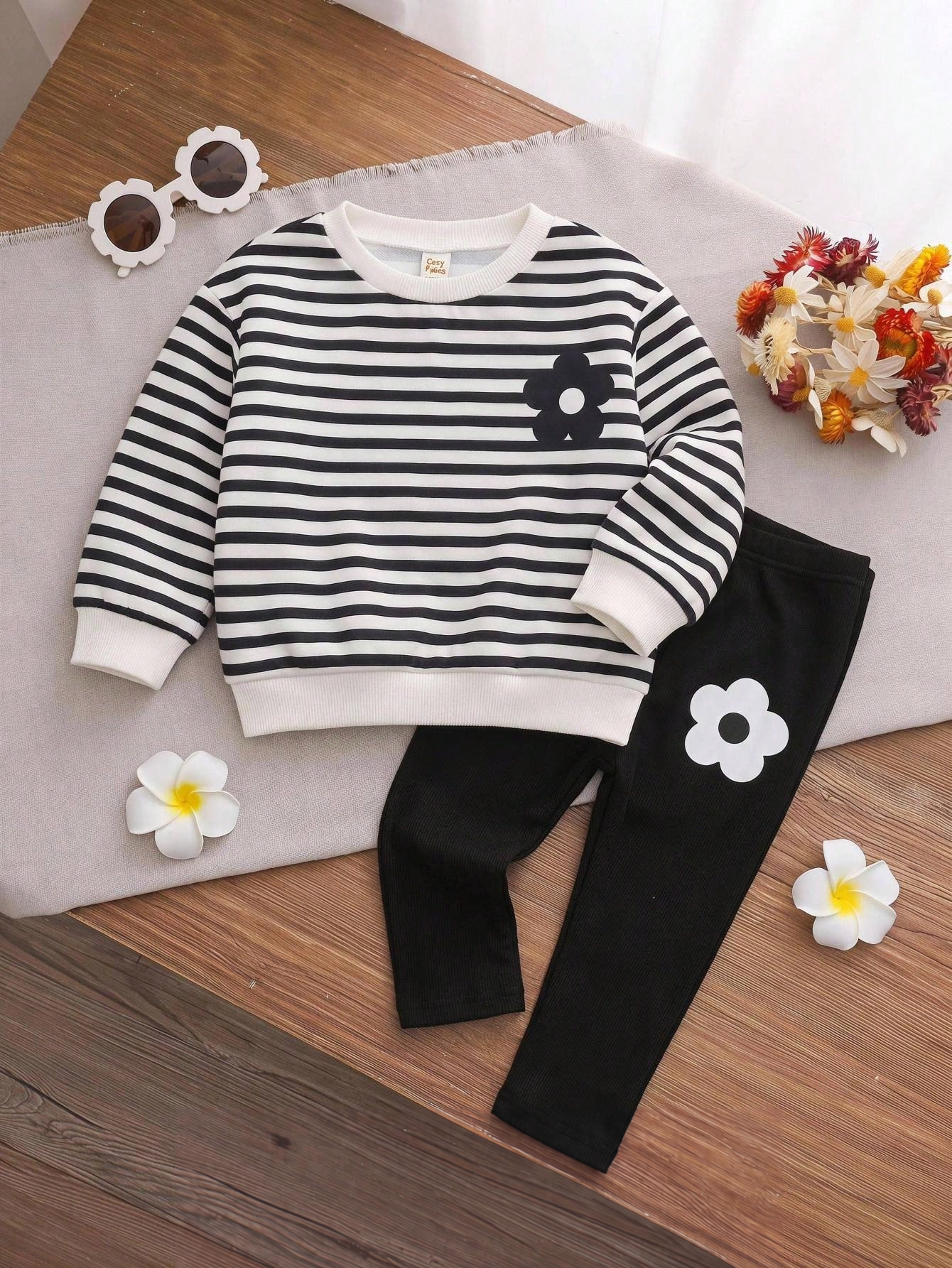 Conjunto Infantil Menina Moletom Listrado Floral e Legging