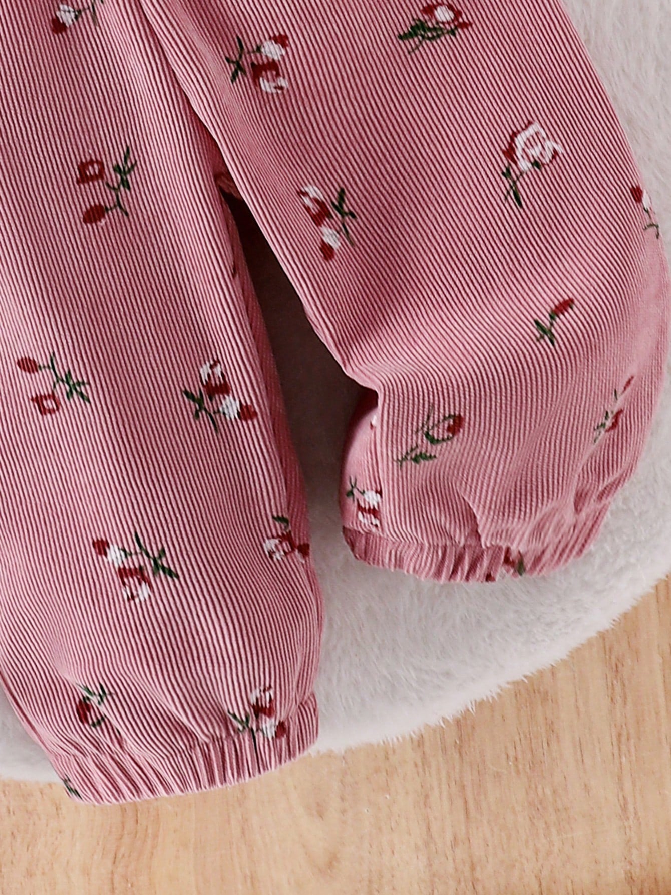 Conjunto Bebê Menina 3 Peças Body Canelado Calça Floral e Faixa de Cabeça