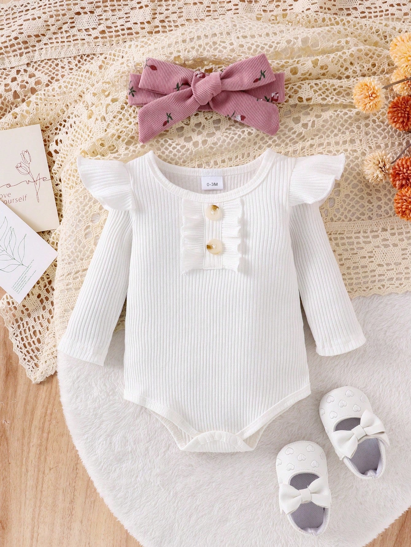 Conjunto Bebê Menina 3 Peças Body Canelado Calça Floral e Faixa de Cabeça