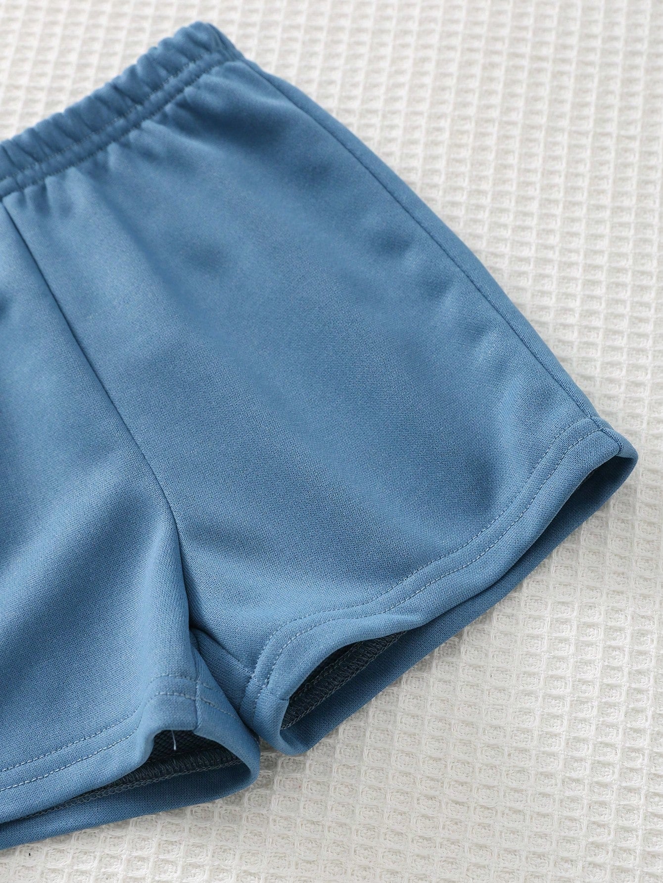Conjunto 2 Peças Bebê Menino Camiseta Monstros Colorida e Shorts Liso