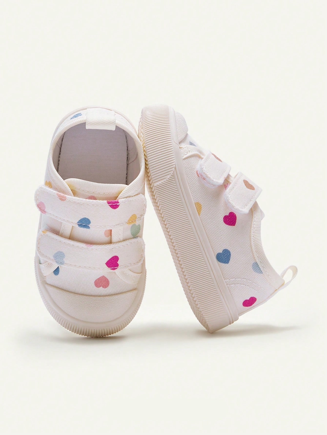 Tênis Infantil Feminino Casual Velcro Duplo Coração Colorido Bico Redondo