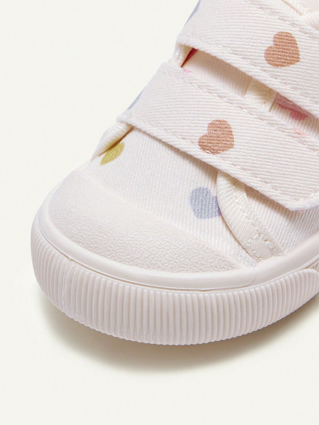 Tênis Infantil Feminino Casual Velcro Duplo Coração Colorido Bico Redondo