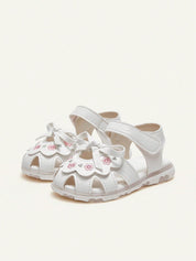 Sandália Infantil Menina Fechada com LED Bordado Floral e Laço