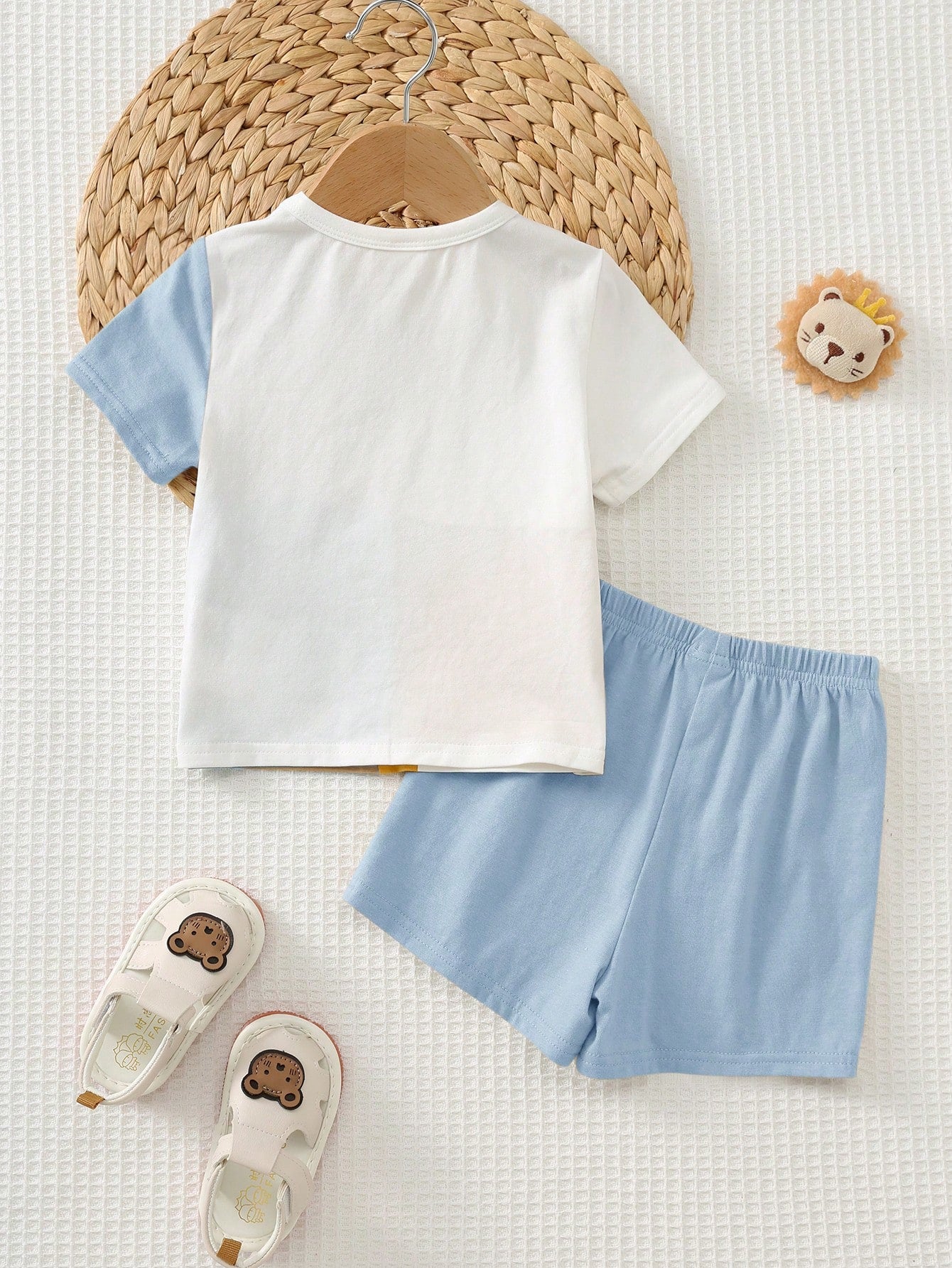 Conjunto 2 Peças Bebê Menino Camiseta Colorblock Tigre Cachorro e Shorts