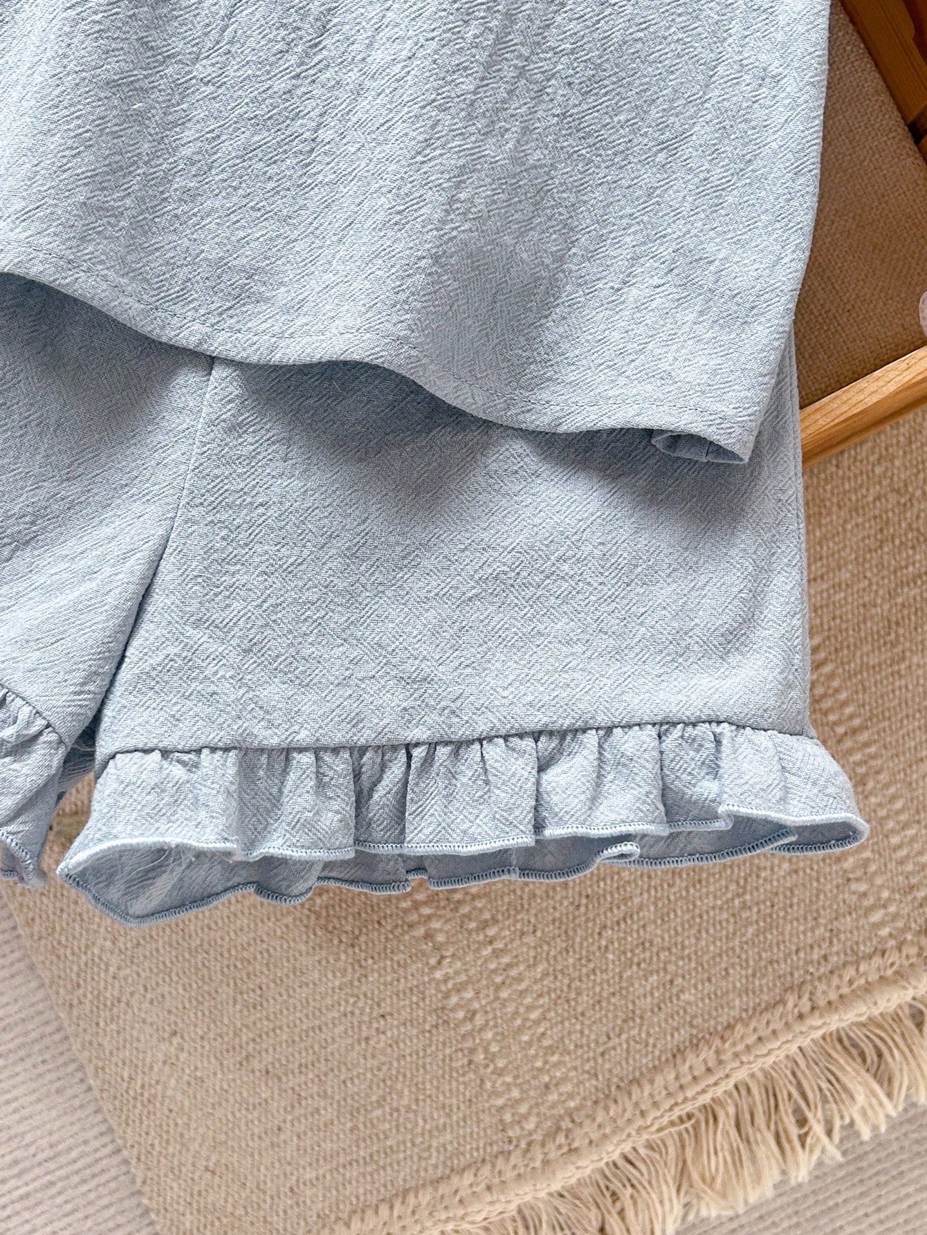Conjunto 2 Peças Bebê Menina Blusa Gola Peter Pan Bordada Borboleta e Shorts