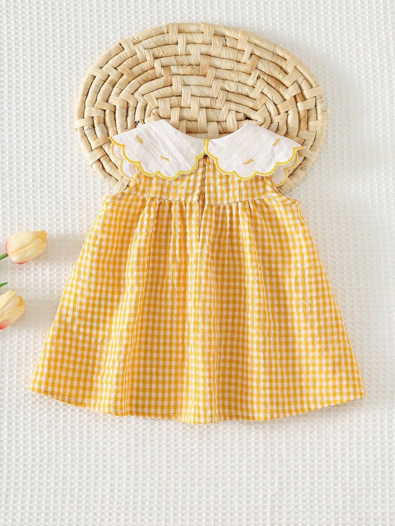 Vestido Bebê Menina Regata Xadrez Gola Bordada Pato Algodão