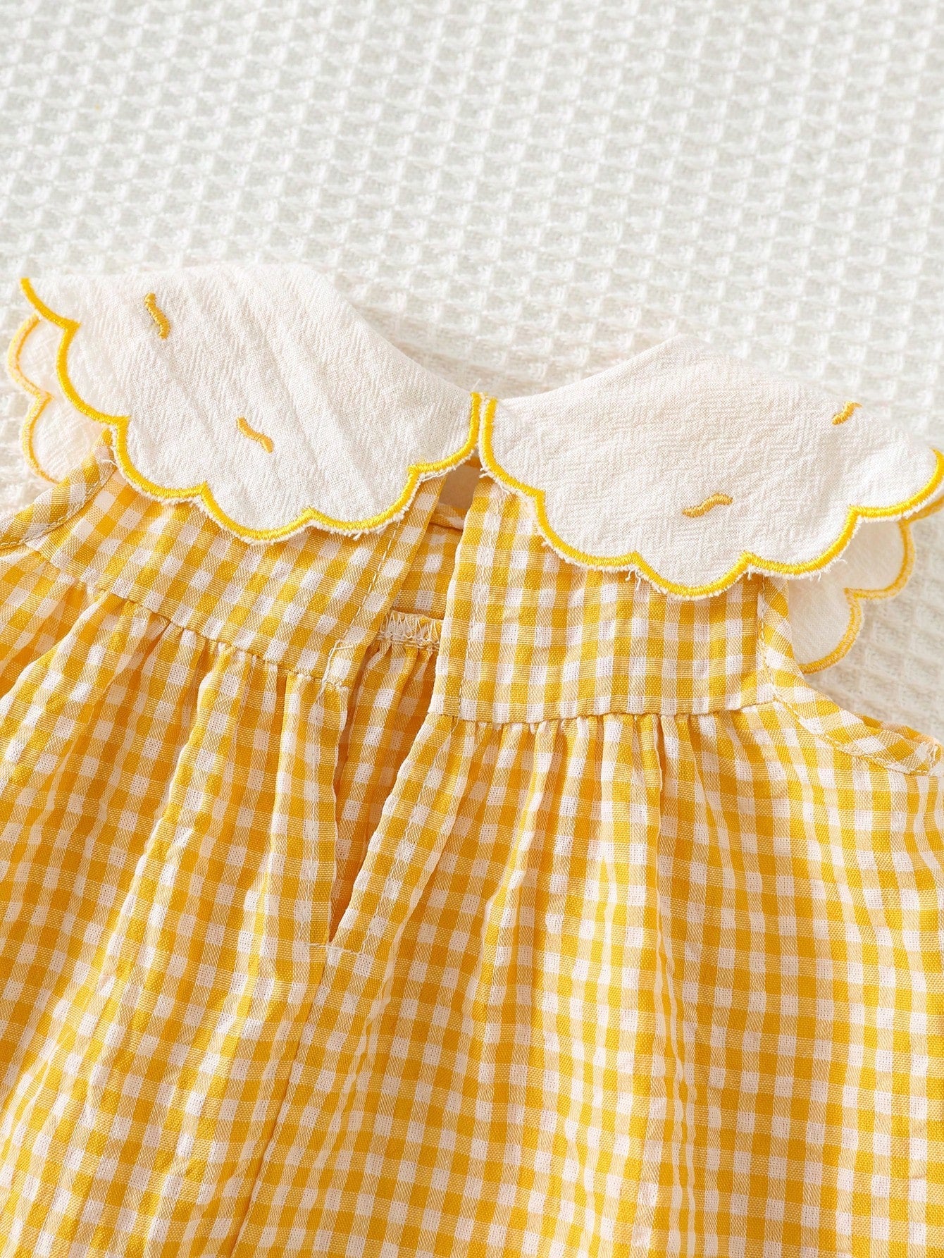 Vestido Bebê Menina Regata Xadrez Gola Bordada Pato Algodão