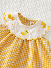Vestido Bebê Menina Regata Xadrez Gola Bordada Pato Algodão