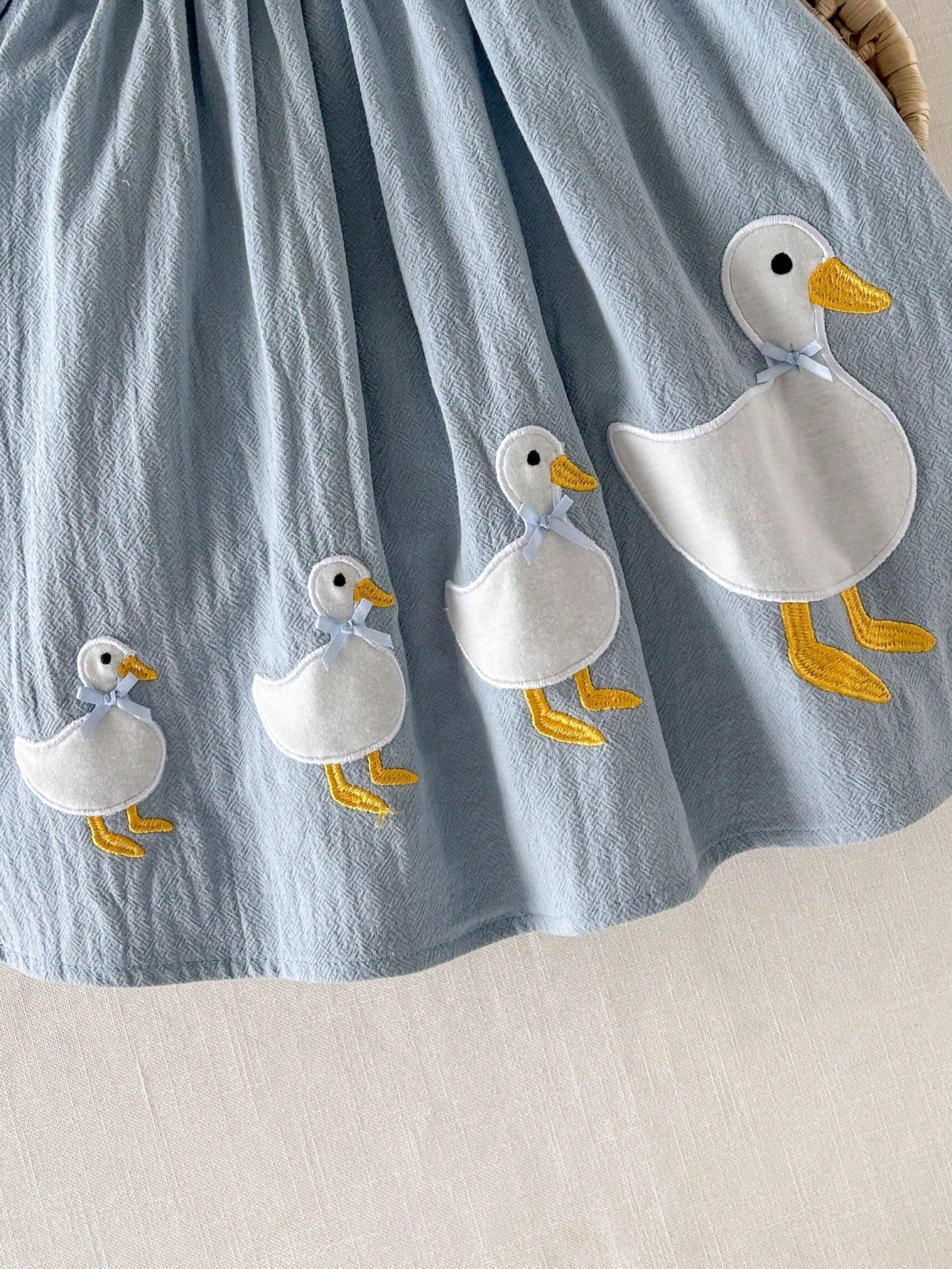 Vestido Bebê Menina Evasê Renda Aplique Pato