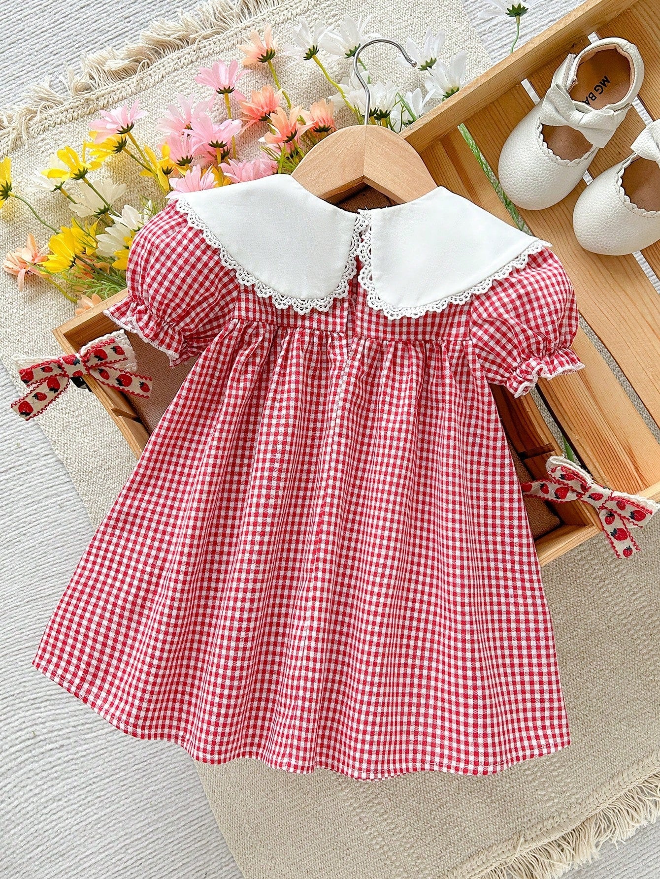 Vestido Bebê Menina Xadrez Gola Bordada Pato Manga Bufante Laço