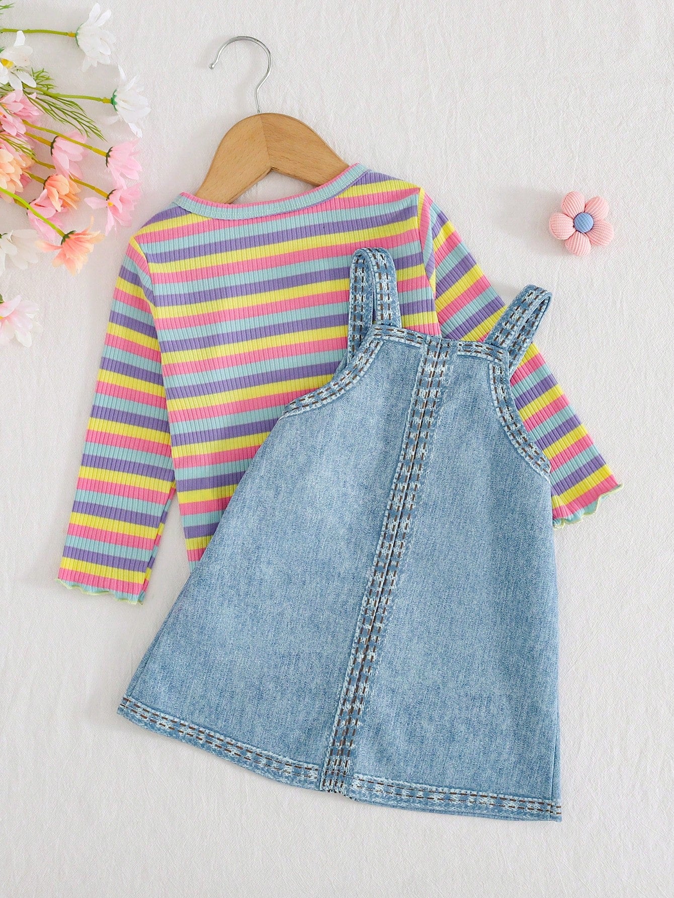 Conjunto 2 Peças Bebê Menina Top Listrado e Salopete Jeans Abelha Borboleta