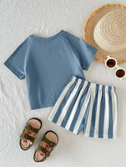 Conjunto Bebê Menino Camiseta Raglan Estampa California e Shorts Listrado