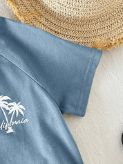 Conjunto Bebê Menino Camiseta Raglan Estampa California e Shorts Listrado