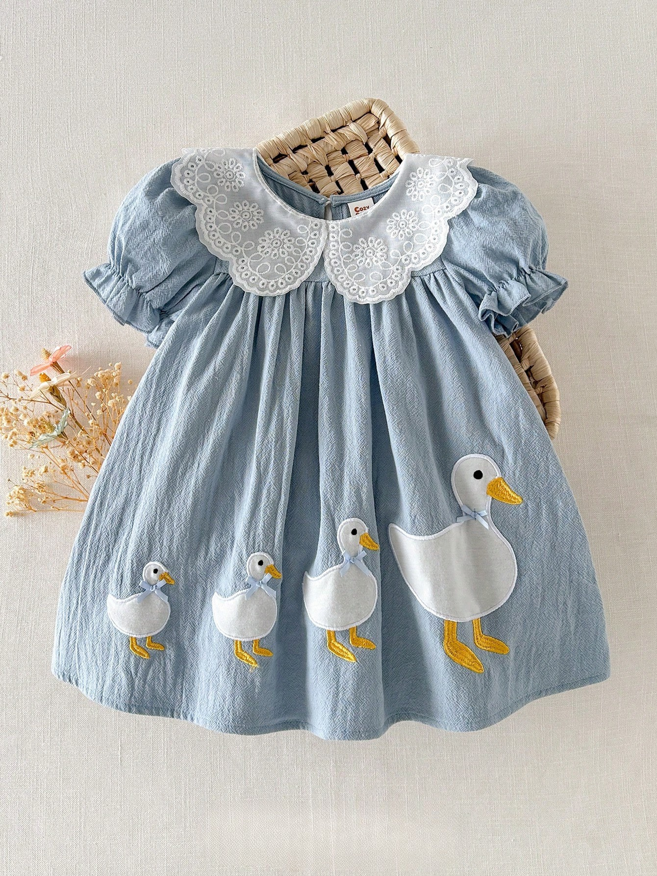 Vestido Bebê Menina Evasê Renda Aplique Pato