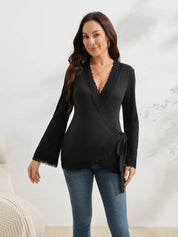 Blusa Gestante e Amamentação Transpassada Manga Flare com Punho de Renda - Preto