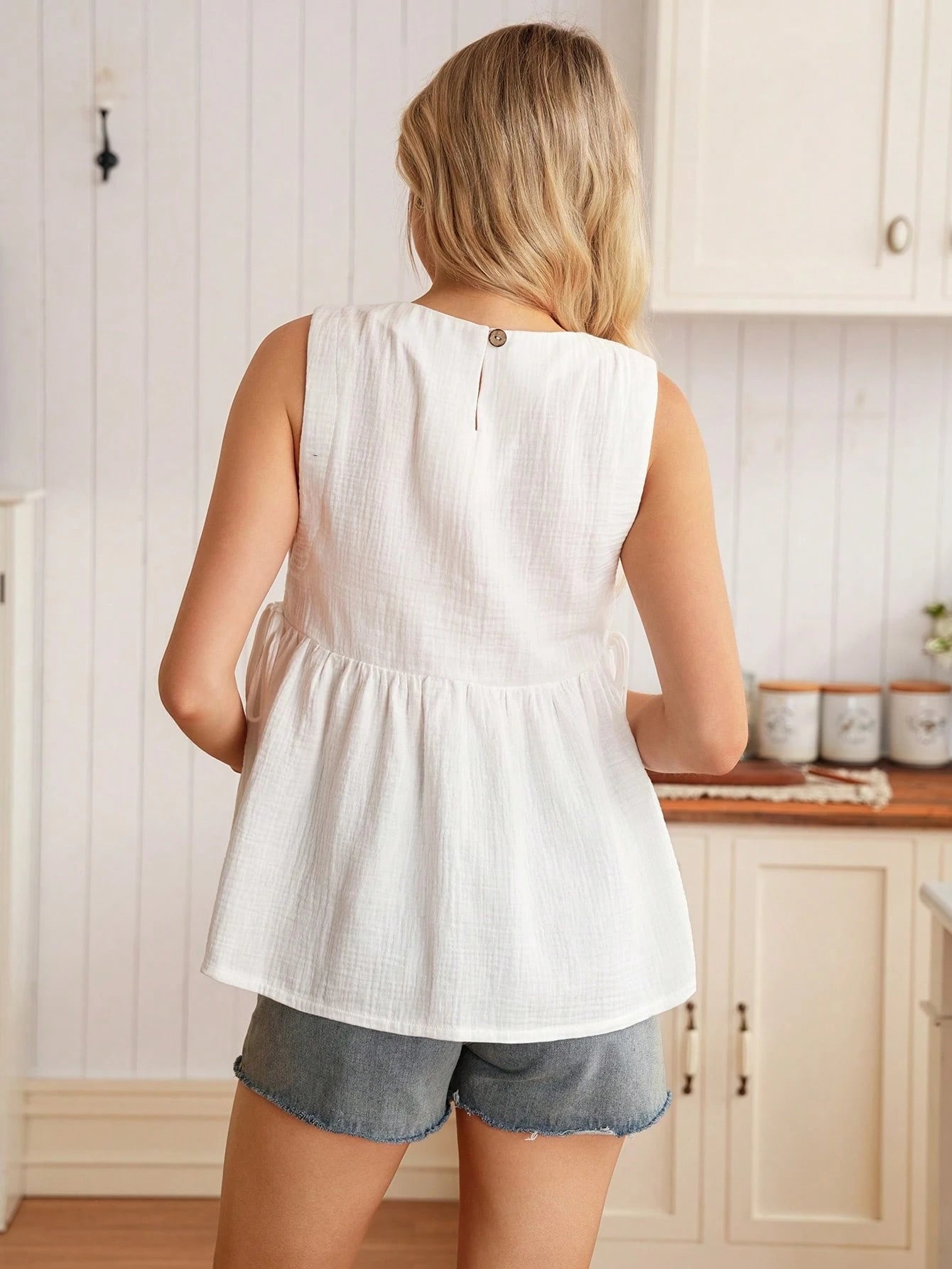 Blusa Gestante Regata Bata de Algodão com Barra Evasê - Branco