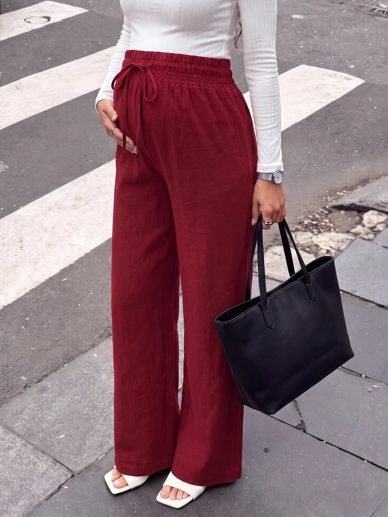 Calça Gestante Pantalona com Cós Franzido, Amarração e Bolsos - Vinho