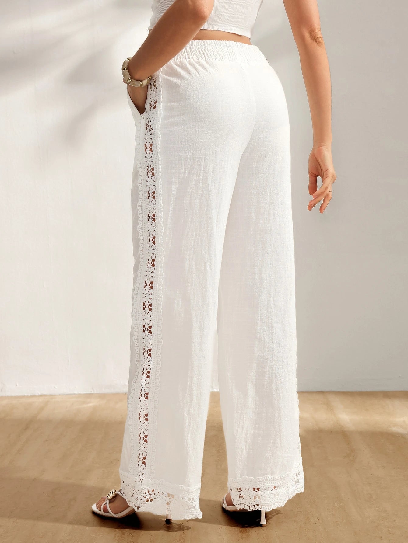 Calça Gestante Pantalona de Algodão com Renda Lateral e Bolsos - Branco