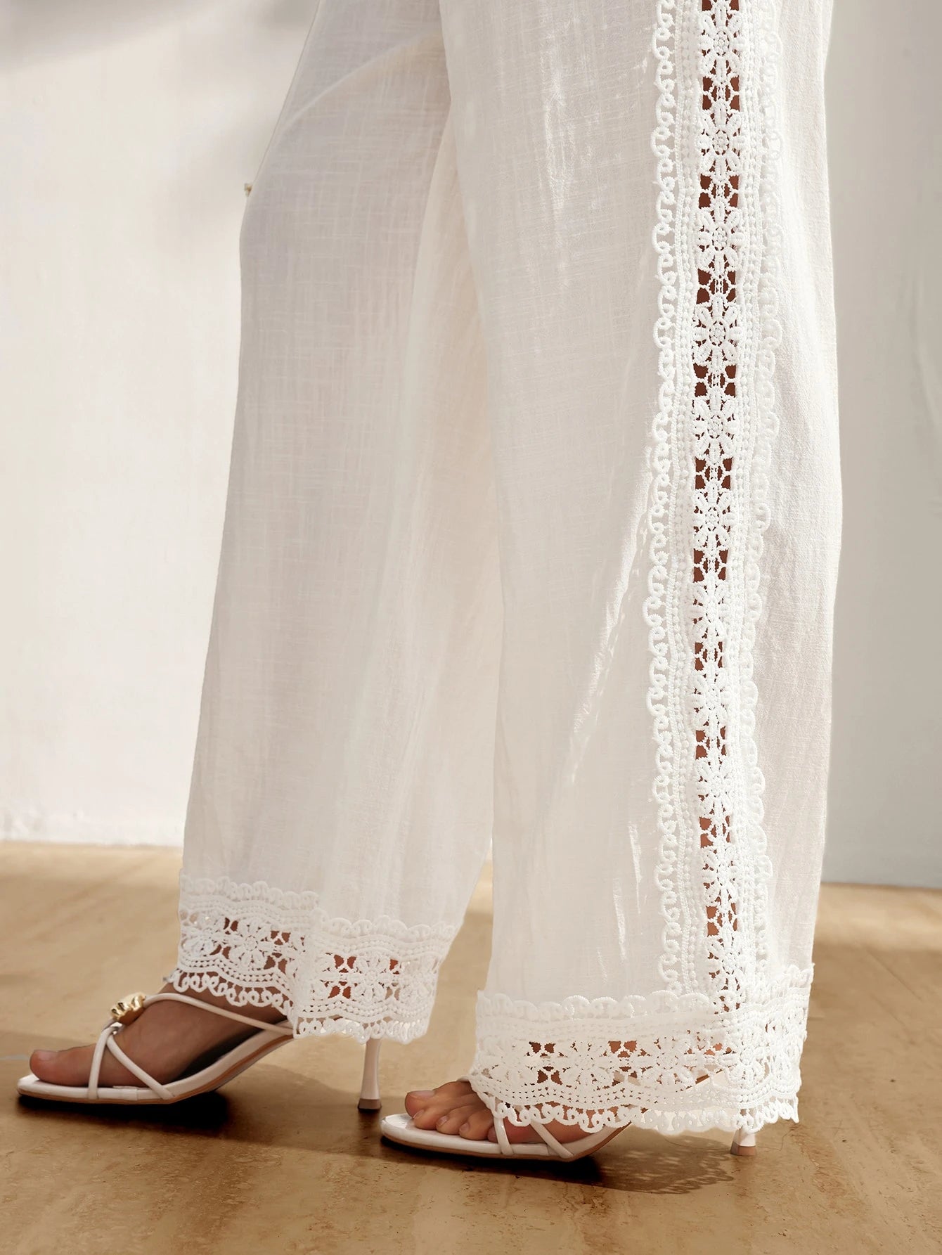 Calça Gestante Pantalona de Algodão com Renda Lateral e Bolsos - Branco