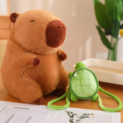 Capivara de Pelúcia com Mochila Brinquedo de Pelúcia 07 Kabannas 