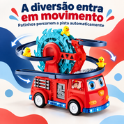Carrinho bombeiro infantil com pista automática e três patinhos