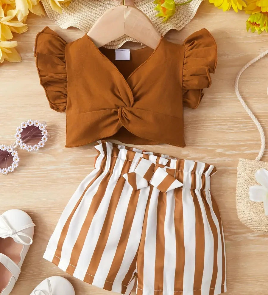 Conjunto 2 Peças Bebê Menina Blusa Franzida Manga Curta e Short Listrado Conjunto Menina 19 Kabannas Marrom 6-9 Meses 