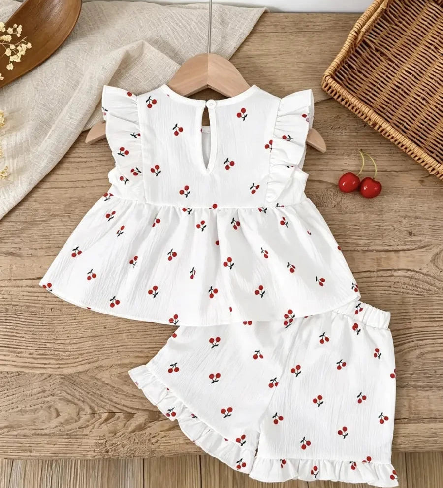 Conjunto 2 Peças Bebê Menina Blusa Manga Curta e Shorts Estampa de Cereja Babados e Enfeites 3D Conjunto Menina 04 Kabannas 