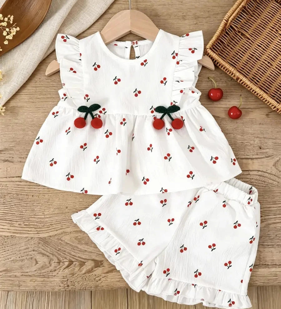 Conjunto 2 Peças Bebê Menina Blusa Manga Curta e Shorts Estampa de Cereja Babados e Enfeites 3D Conjunto Menina 04 Kabannas Leitoso 6-9 Meses 