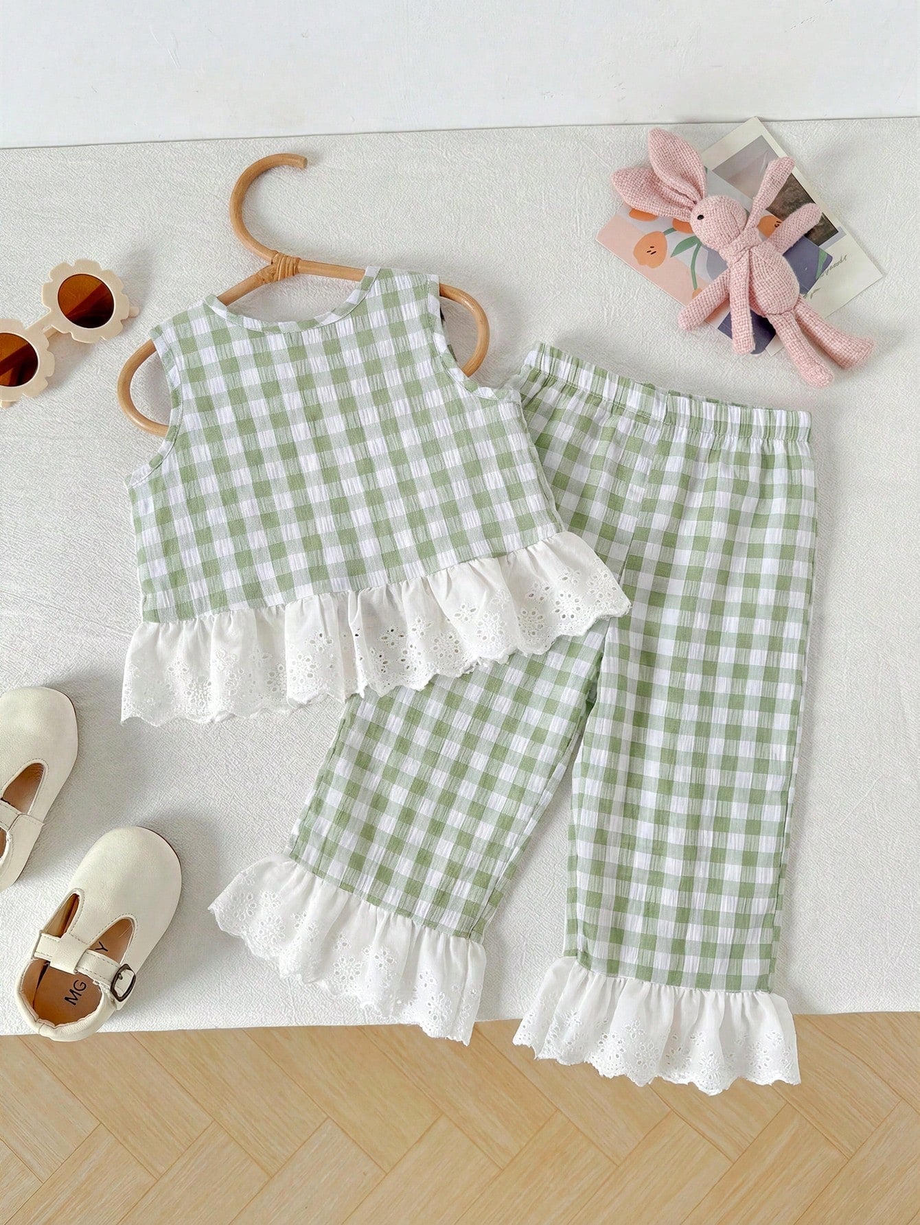 Conjunto 2 Peças Bebê Menina Blusa Regata e Calça Flare Xadrez Renda Laise 001 Conjunto Menina 07 Kabannas 