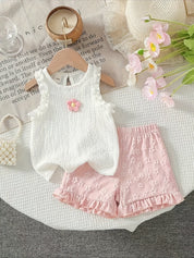 Conjunto 2 Peças Bebê Menina Regata com Babado e Flor 3D em Crochê e Short Floral em Relevo com Babado Conjunto Menina 18 Kabannas Rosa 3-6 Meses 