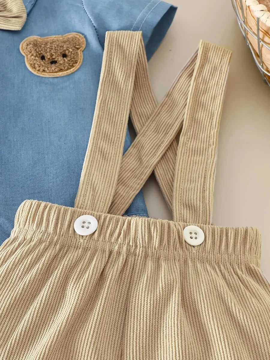 Conjunto 2 Peças Bebê Menino Body Macacão Denim Manga Curta com Bordado de Urso e Shorts Suspensório Veludo Cotelê Conjunto Menino 26 Kabannas 