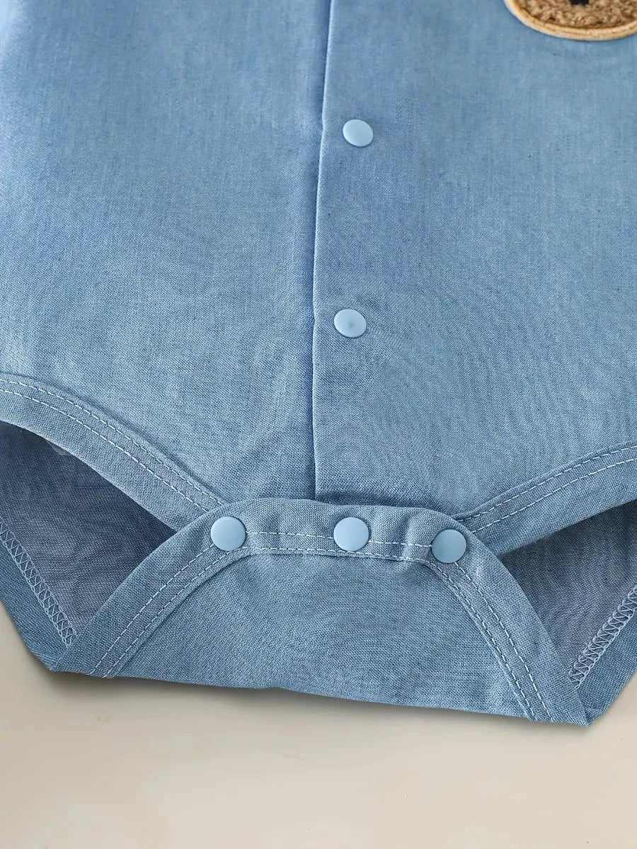 Conjunto 2 Peças Bebê Menino Body Macacão Denim Manga Curta com Bordado de Urso e Shorts Suspensório Veludo Cotelê Conjunto Menino 26 Kabannas 