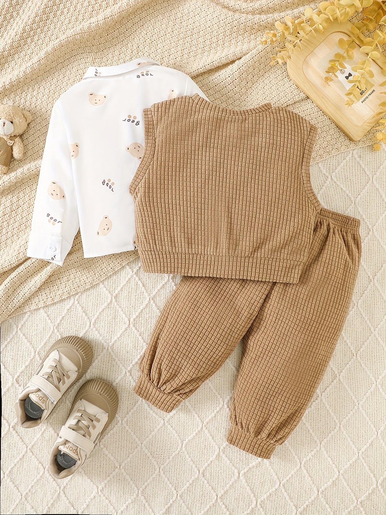 Conjunto 3 Peças Bebê Menino Camisa Colete Waffle e Calça Elástica Urso Conjunto Menino 24 Kabannas 