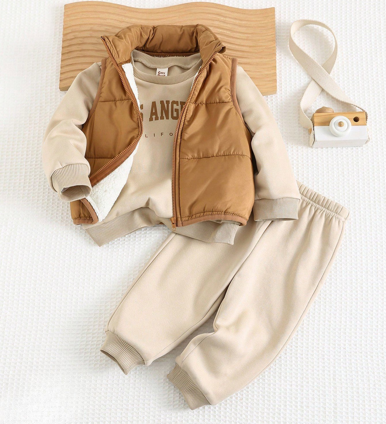 Conjunto 3 Peças Bebê Menino Moletom Los Angeles Colete Sherpa e Calça Jogger 001 Conjunto Menino 11 Kabannas 