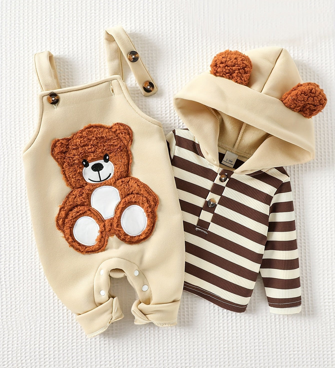 Conjunto Bebê 2 Peças Jardineira Urso Peluciado com Blusa Capuz Orelhas 3D Conjunto Unissex 01 Kabannas Bege e marrom 1-3 meses 