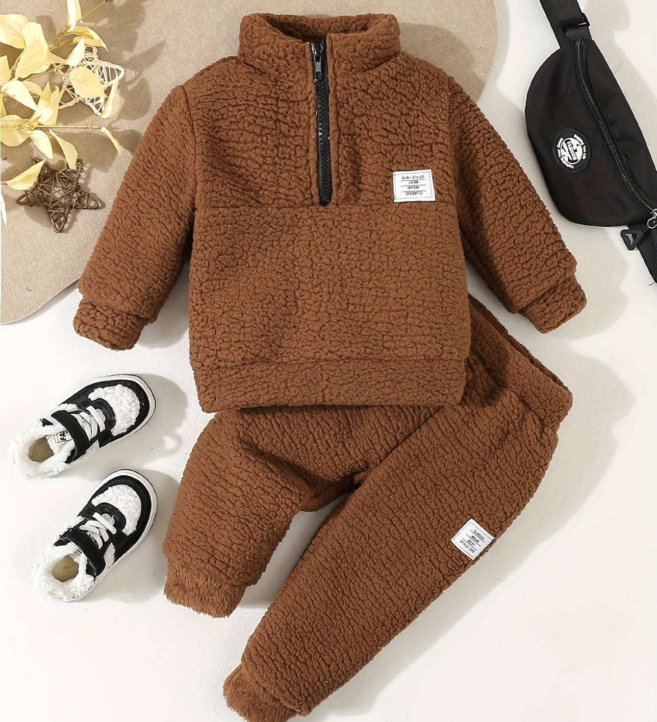 Conjunto Bebê Fleece 2 Peças Blusa Gola Alta Zíper e Calça Jogger Conjunto Menino 22 Kabannas Marrom 3-6 Meses 
