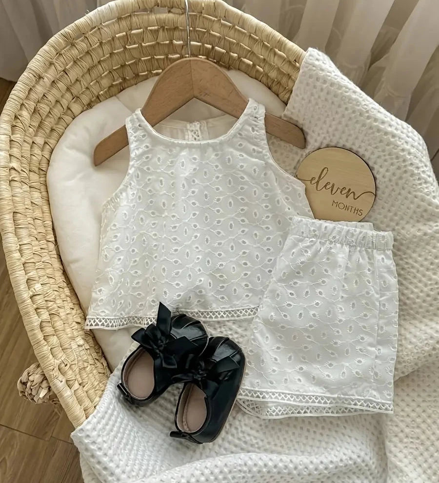 Conjunto Bebê Menina Top e Short Bordado Inglês Renda Vazada Conjunto Menina 03 Kabannas 
