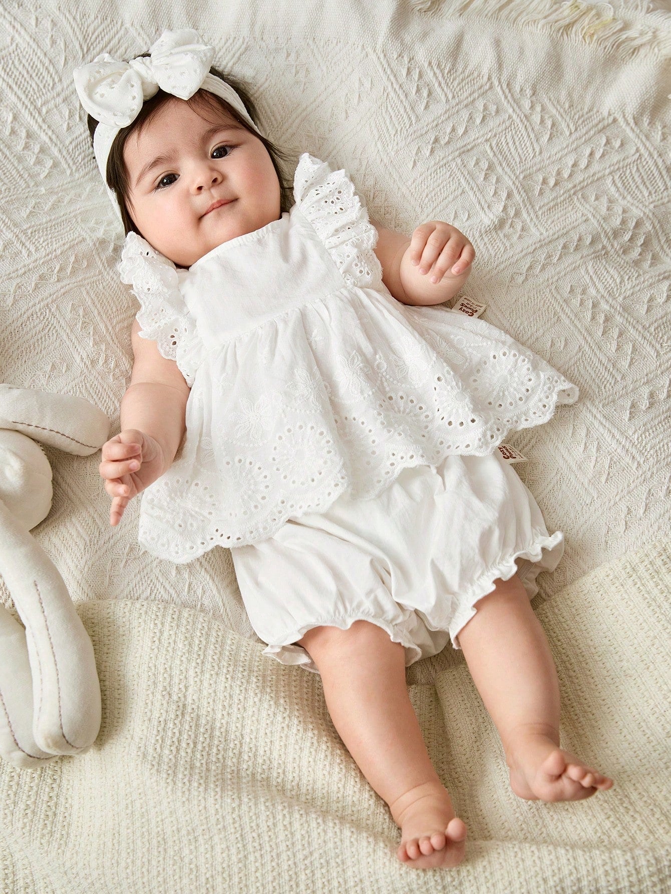 Conjunto Bebê Menina Vestido Bordado Ilhó e Shorts 004 Conjunto Menina 21 Kabannas 