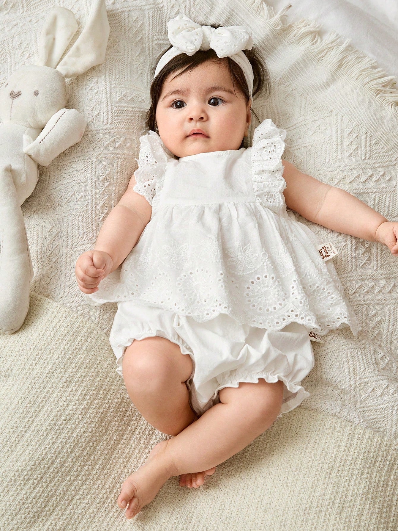 Conjunto Bebê Menina Vestido Bordado Ilhó e Shorts 004 Conjunto Menina 21 Kabannas 