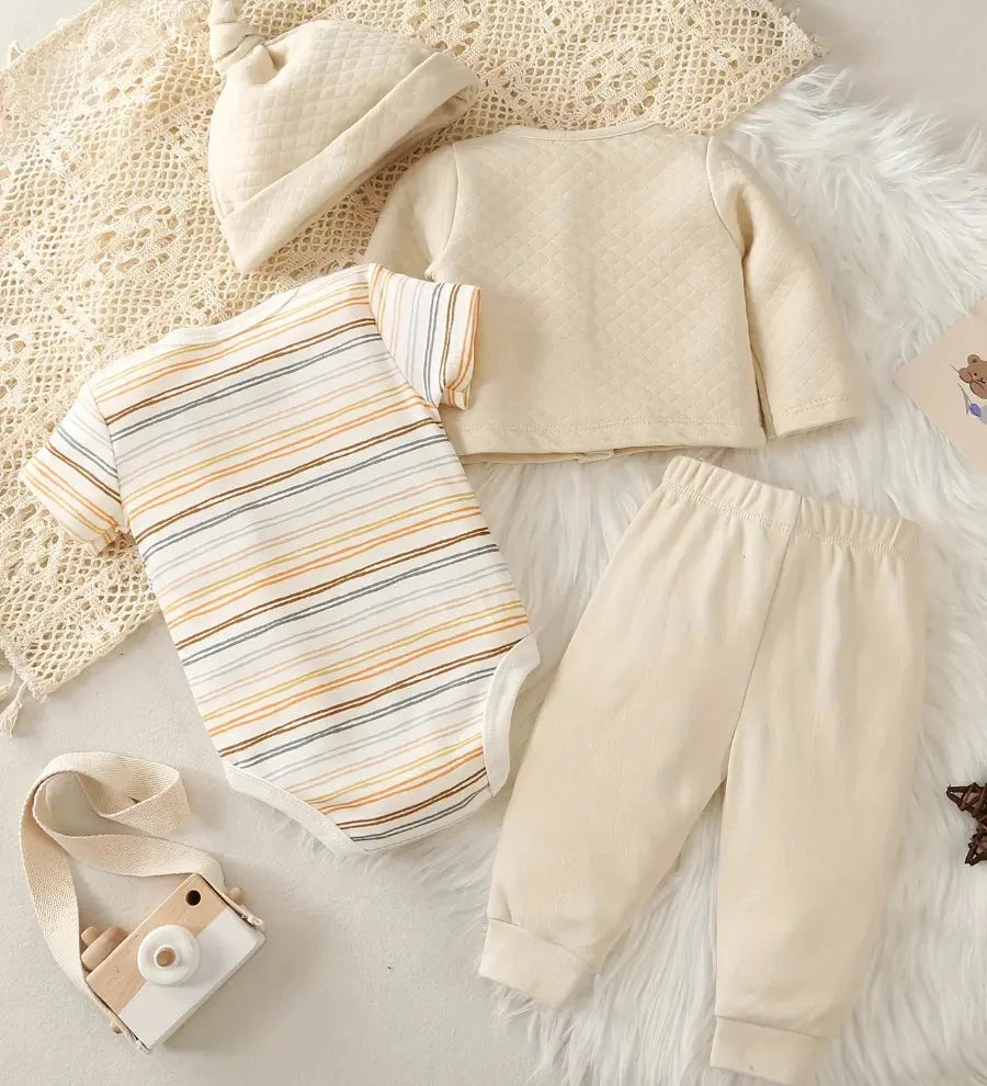 Conjunto Bebê Menino 4 Peças Body Listrado Casaco Acolchoado Bordado Girafa Calça e Chapéu Conjunto Menino 24 Kabannas 
