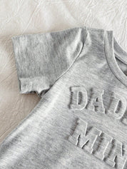 Conjunto Bebê Menino Camiseta Daddy's Mini e Calça Jogger 004 Conjunto Menino 39 Kabannas 