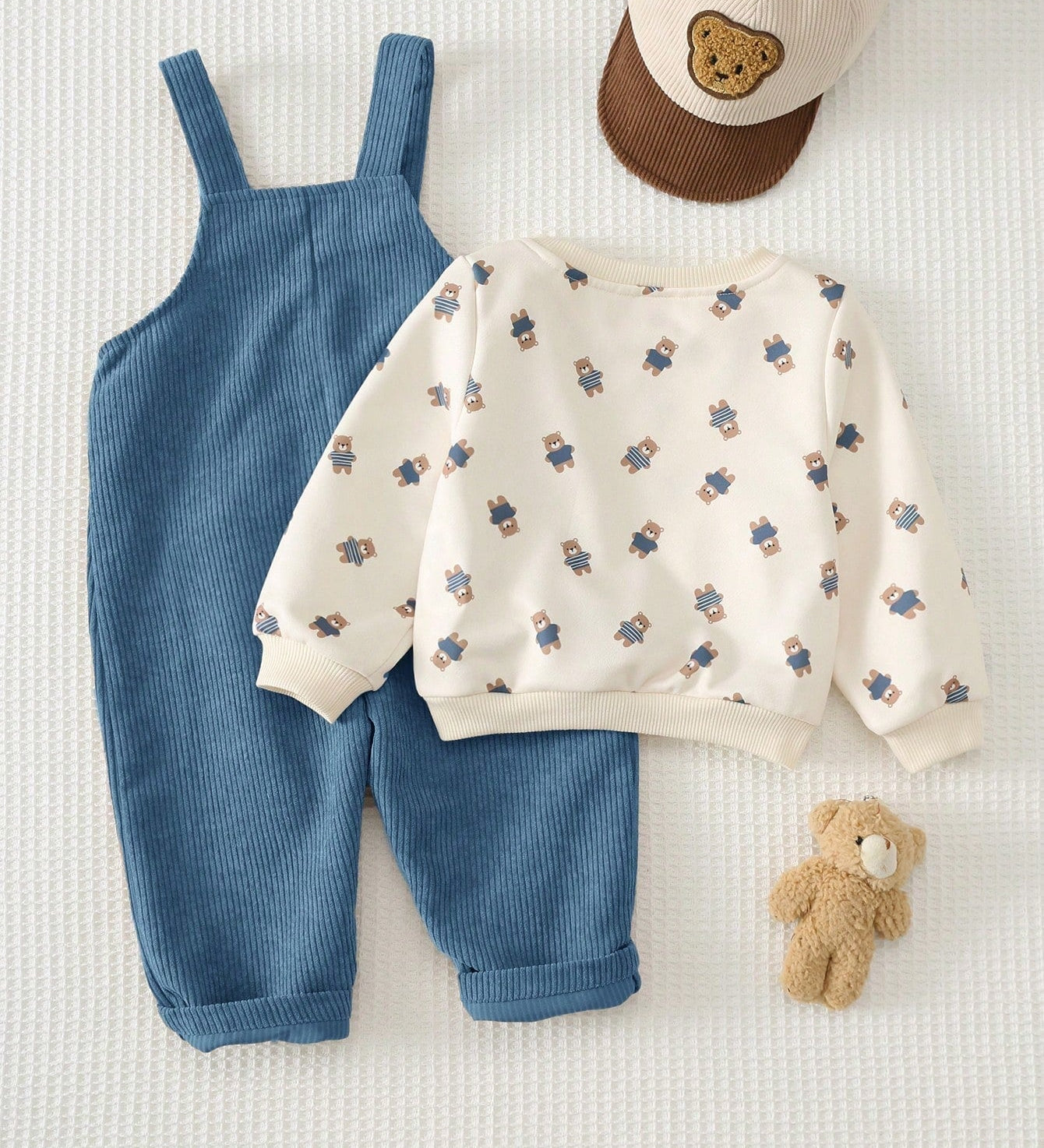 Conjunto Bebê Menino Moletom Urso e Jardineira 004 Conjunto Menino 35 Kabannas 