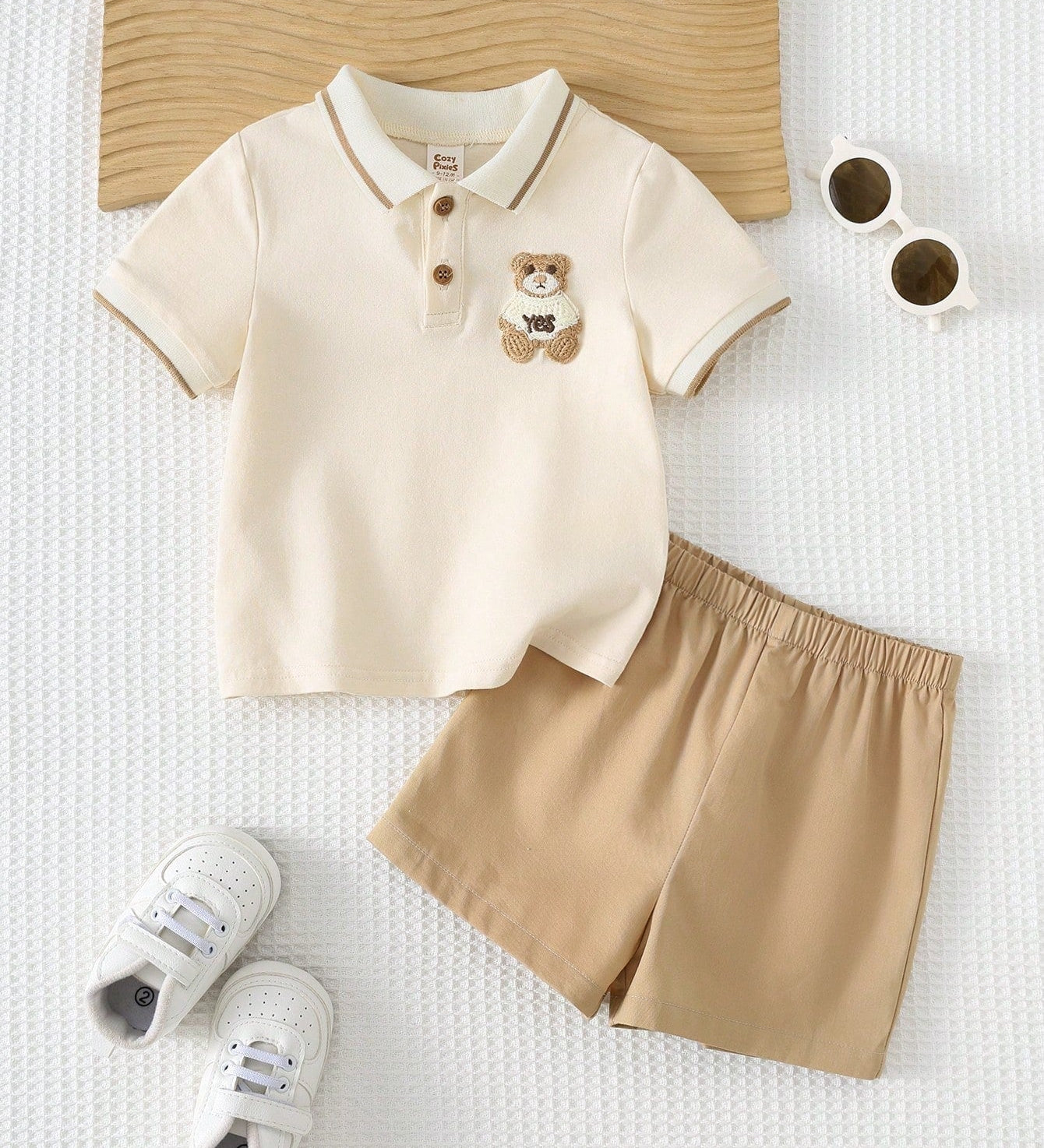 Conjunto Bebê Menino Polo com Urso Bordado e Shorts 003 Conjunto Menino 28 Kabannas Bege e cáqui 6-9 Meses 