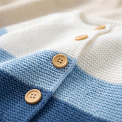 Conjunto Bebê Tricô Vintage com Cardigan, Calça, Touca e Botinha 4 Peças Moda Vintage Infantil 85 Kabannas 