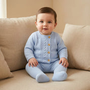Conjunto Bebê Unissex Tricô Cardigan e Calça com Pé 2 Peças Moda Vintage Infantil 82 Kabannas Azul claro Recém-nascido 