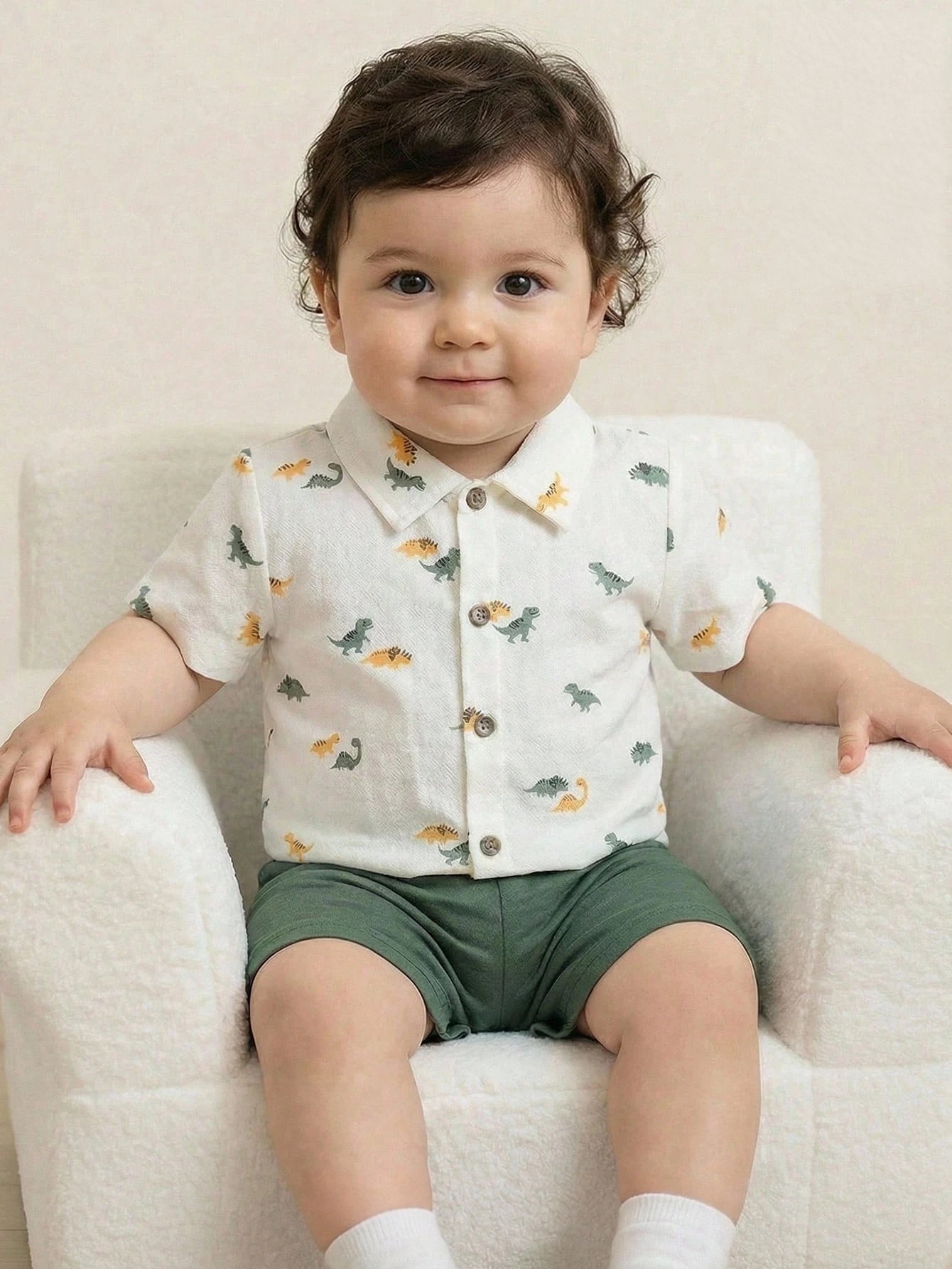 Conjunto Bebê Menino Camisa Dinossauro e Shorts
