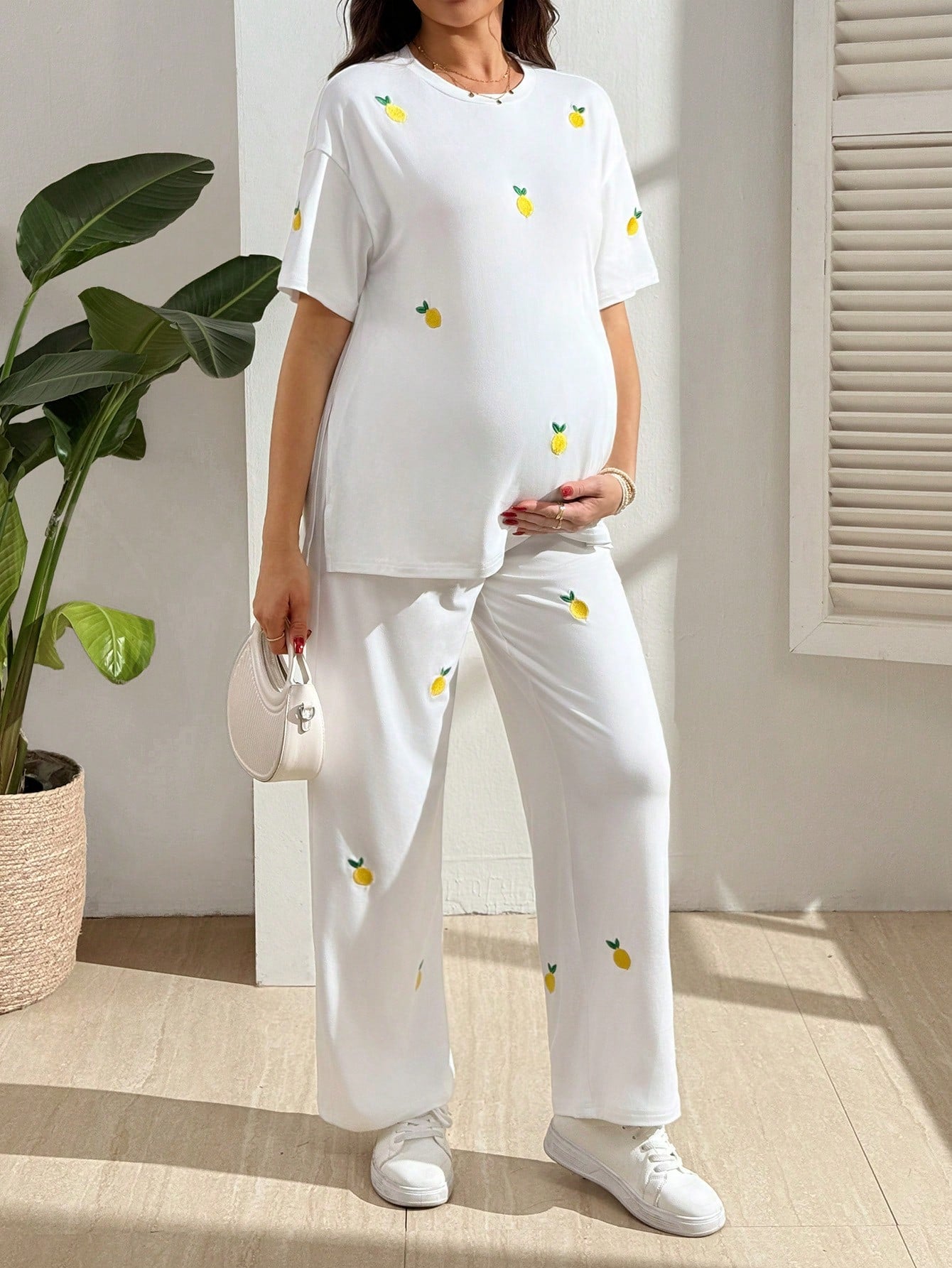 Conjunto Gestante Camiseta e Calça com Bordado de Limão - Branco