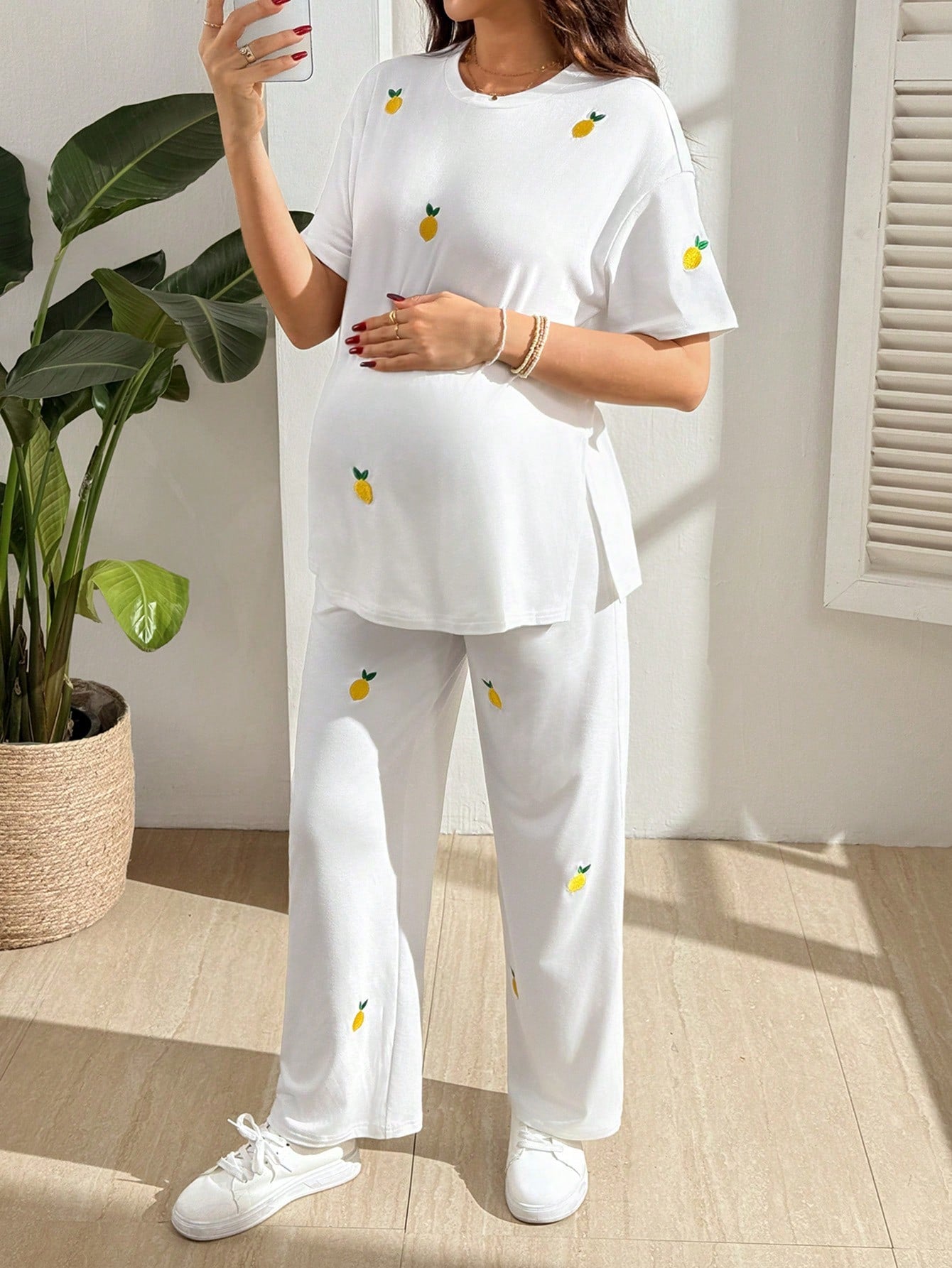 Conjunto Gestante Camiseta e Calça com Bordado de Limão - Branco
